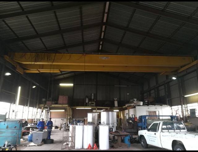1,200M² WAREHOUSE FOR SALE IN MALVERN EAST